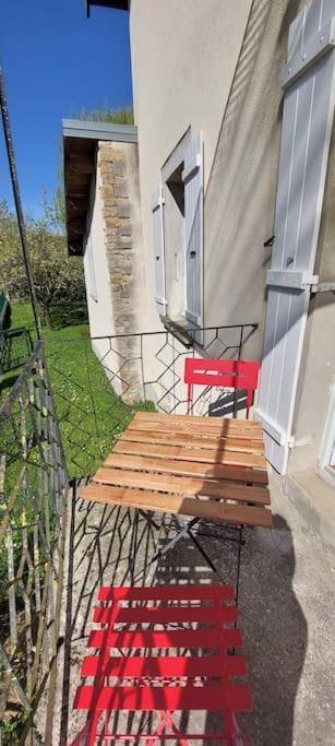 Gite Chez Marianne- La Halte Jurassienne Montmorot Exterior foto